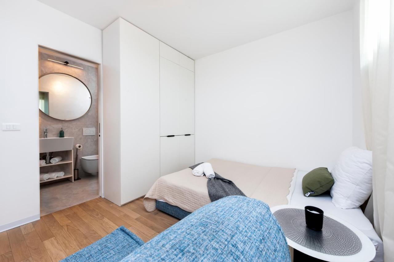 The Grand Apartment Rovigno Esterno foto