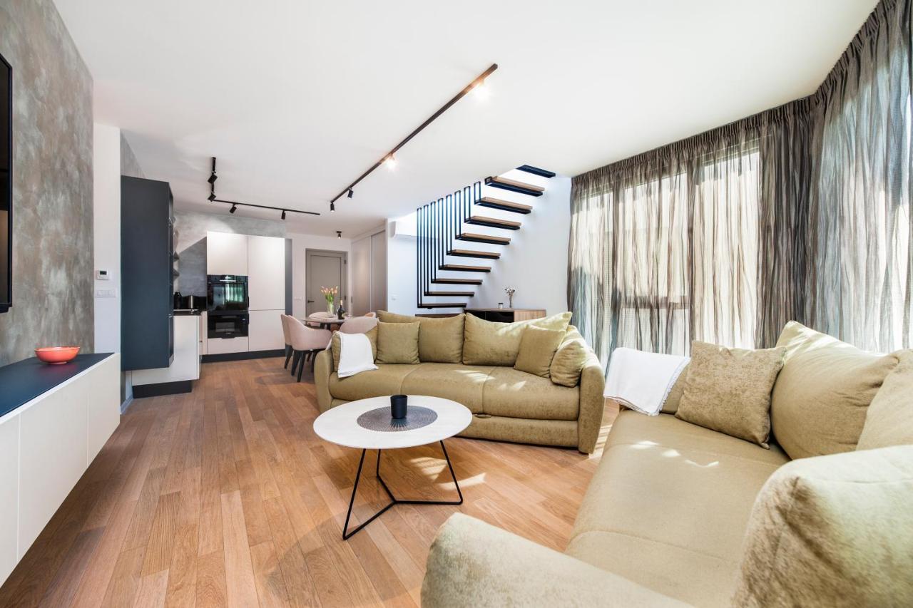 The Grand Apartment Rovigno Esterno foto