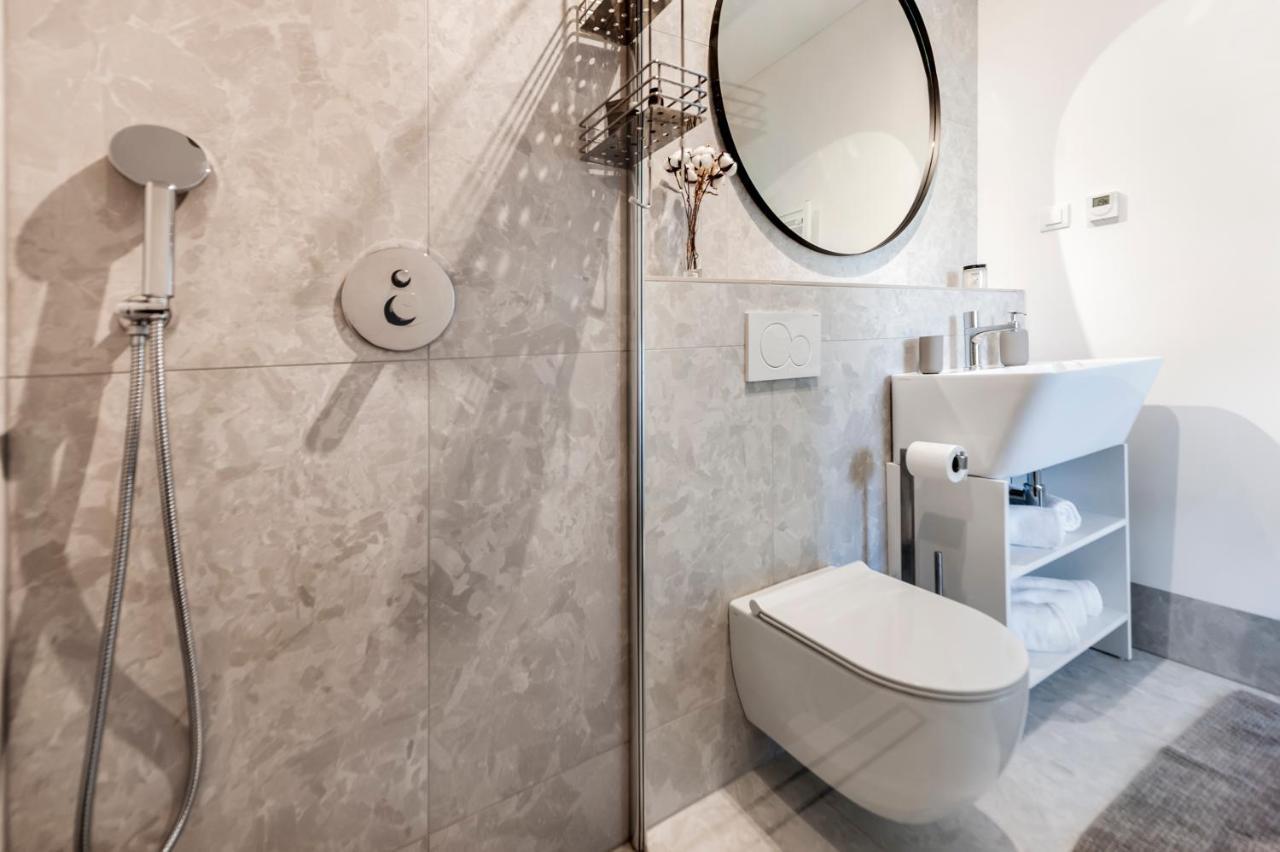 The Grand Apartment Rovigno Esterno foto